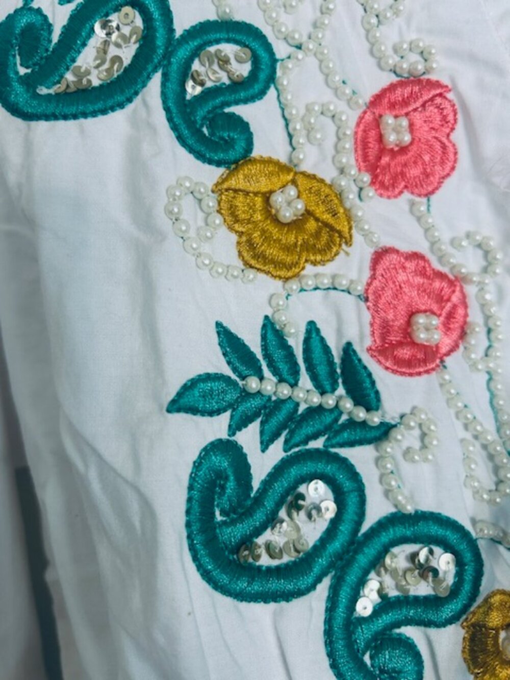 POL BoHo Ivory Multi Color Embroidered Beaded Tie Ruffle Cropped Cotton Top NEW - Picture 8 of 16
